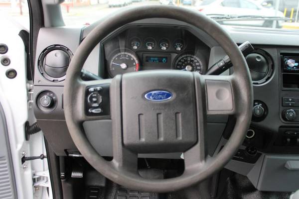2012 Ford, dovoz USA — foto 9 z 12