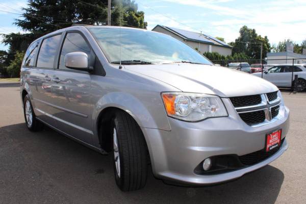 2016 Dodge, dovoz USA — foto 3 z 12