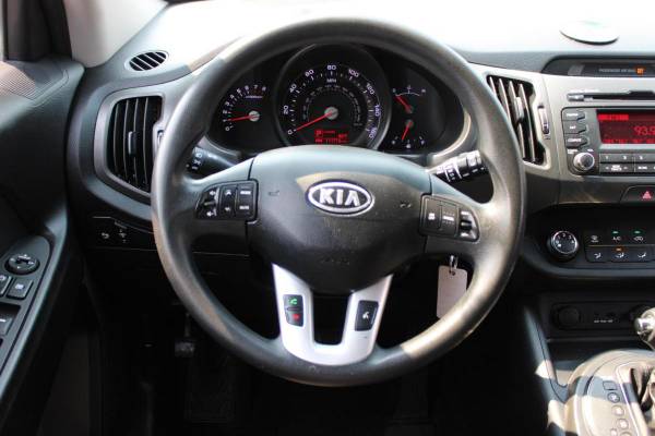 2012 Kia, dovoz USA — foto 8 z 12