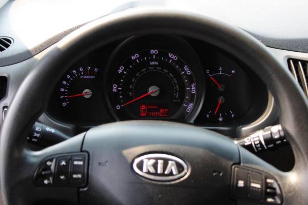 2012 Kia, dovoz USA — foto 9 z 12