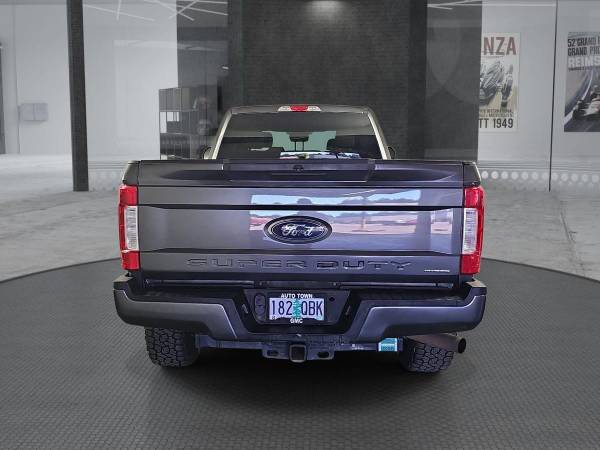 2018 Ford, dovoz USA — foto 6 z 12