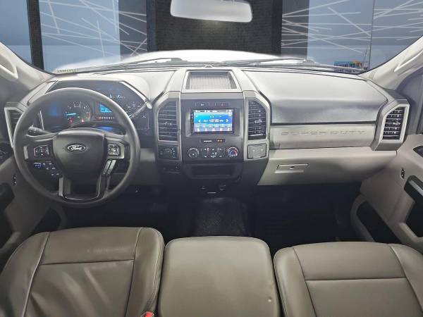 2018 Ford, dovoz USA — foto 9 z 12