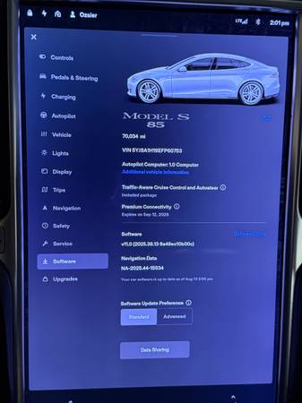 Tesla, dovoz USA — foto 9 z 12