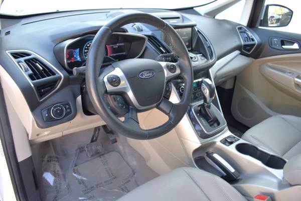 2013 Ford, dovoz USA — foto 10 z 12