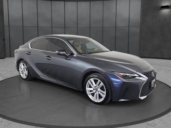 2021 Lexus, dovoz USA — foto 3 z 12