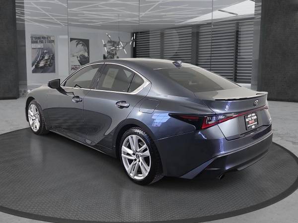 2021 Lexus, dovoz USA — foto 7 z 12