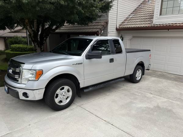 2014 Ford, dovoz USA — foto 2 z 12