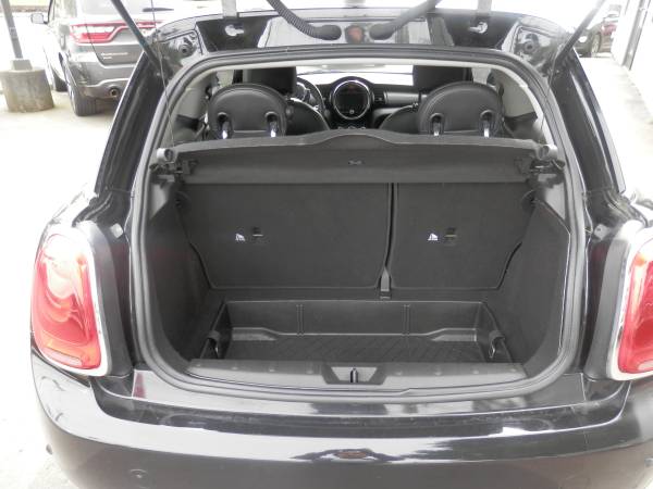 MINI HARDTOP COOPER, dovoz USA — foto 11 z 11