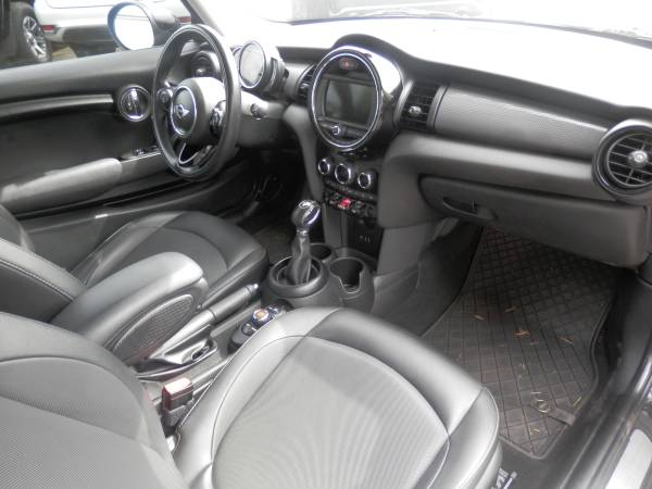 MINI HARDTOP COOPER, dovoz USA — foto 8 z 11