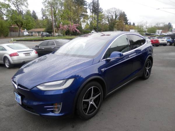 Tesla, dovoz USA — foto 2 z 12