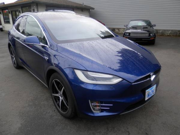 Tesla, dovoz USA — foto 4 z 12