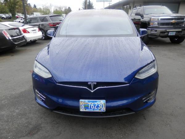 Tesla, dovoz USA — foto 7 z 12