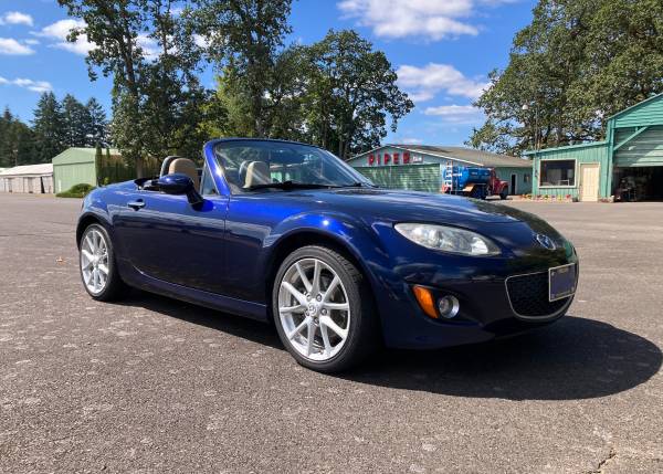 2010 Mazda, dovoz USA — foto 2 z 12