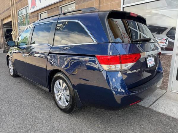 2016 Honda, dovoz USA — foto 4 z 12