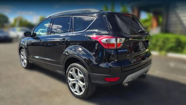 2018 Ford, dovoz USA — foto 3 z 12