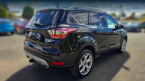 2018 Ford, dovoz USA — foto 5 z 12