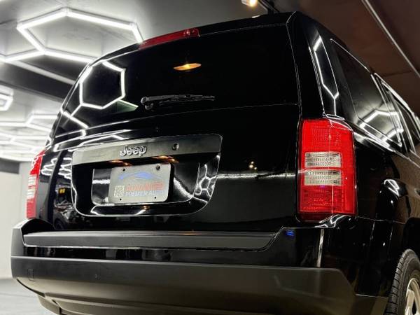 2016 Jeep, dovoz USA — foto 10 z 12