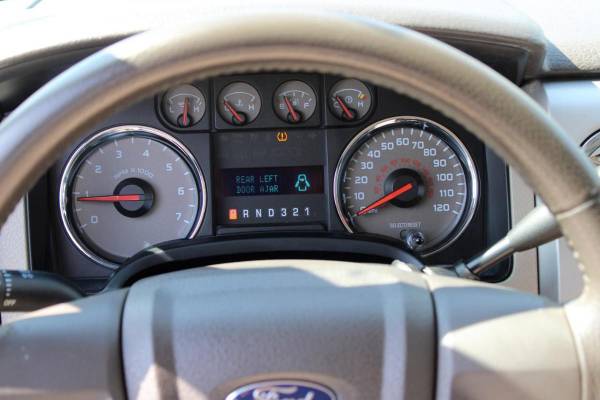 2010 Ford, dovoz USA — foto 10 z 12