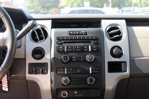 2010 Ford, dovoz USA — foto 9 z 12
