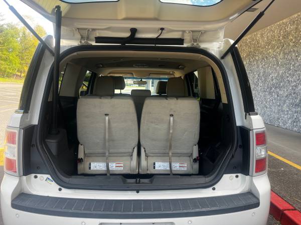 2014 Ford, dovoz USA — foto 12 z 12
