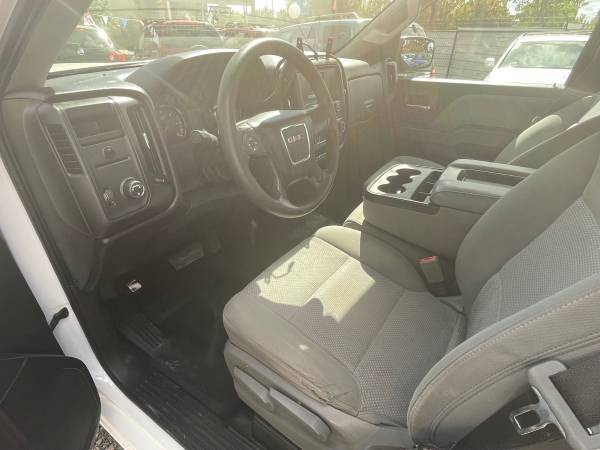 2017 GMC, dovoz USA — foto 10 z 12