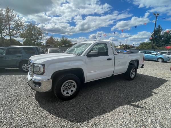 2017 GMC, dovoz USA — foto 2 z 12