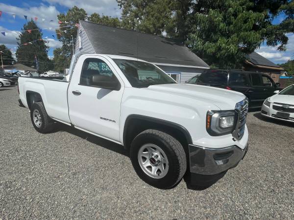 2017 GMC, dovoz USA — foto 6 z 12