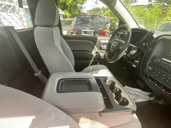 2017 GMC, dovoz USA — foto 9 z 12