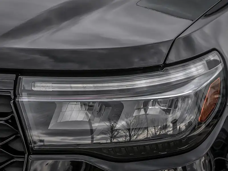 2026 Ford Explorer, černá, 25 km, dovoz Kanada — foto 9 z 12