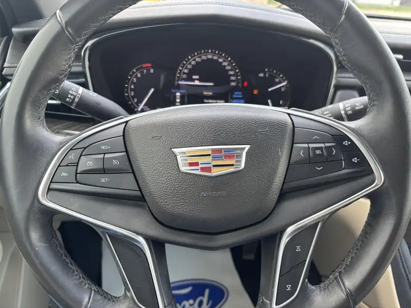 2017 Cadillac XT5 Base, šedá, 148 529 km, dovoz Kanada — foto 12 z 12