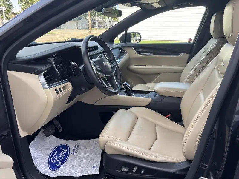 2017 Cadillac XT5 Base, šedá, 148 529 km, dovoz Kanada — foto 7 z 12