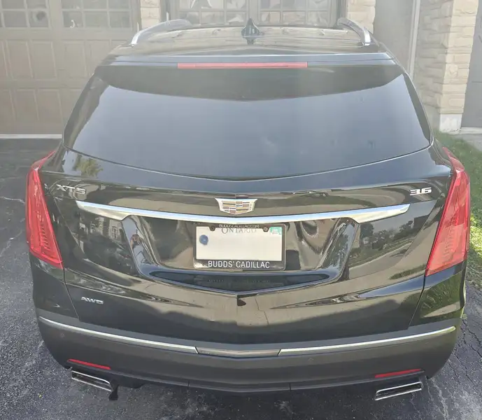 2019 Cadillac XT5 AWD, černá, 132 406 km, dovoz Kanada — foto 3 z 10
