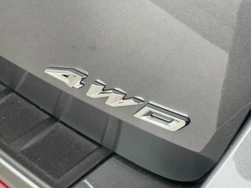 2026 Ford Explorer Active w/200A Pkg, šedá, 6 km, dovoz Kanada — foto 10 z 12