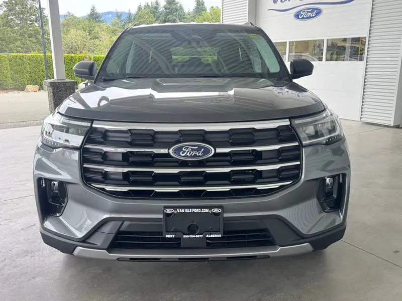 2026 Ford Explorer Active w/200A Pkg, šedá, 6 km, dovoz Kanada — foto 2 z 12