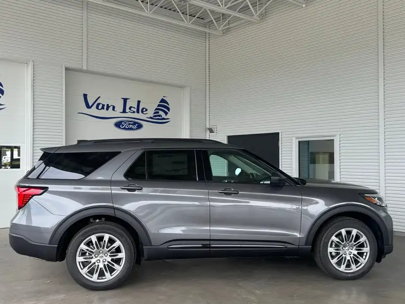 2026 Ford Explorer Active w/200A Pkg, šedá, 6 km, dovoz Kanada — foto 3 z 12