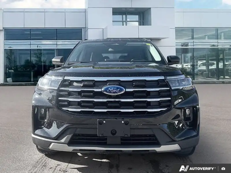 2026 Ford Explorer Active w/200A Pkg, černá, 7 km, dovoz Kanada — foto 2 z 12