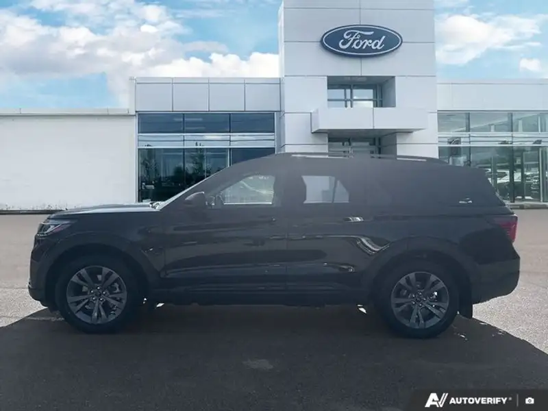 2026 Ford Explorer Active w/200A Pkg, černá, 7 km, dovoz Kanada — foto 3 z 12