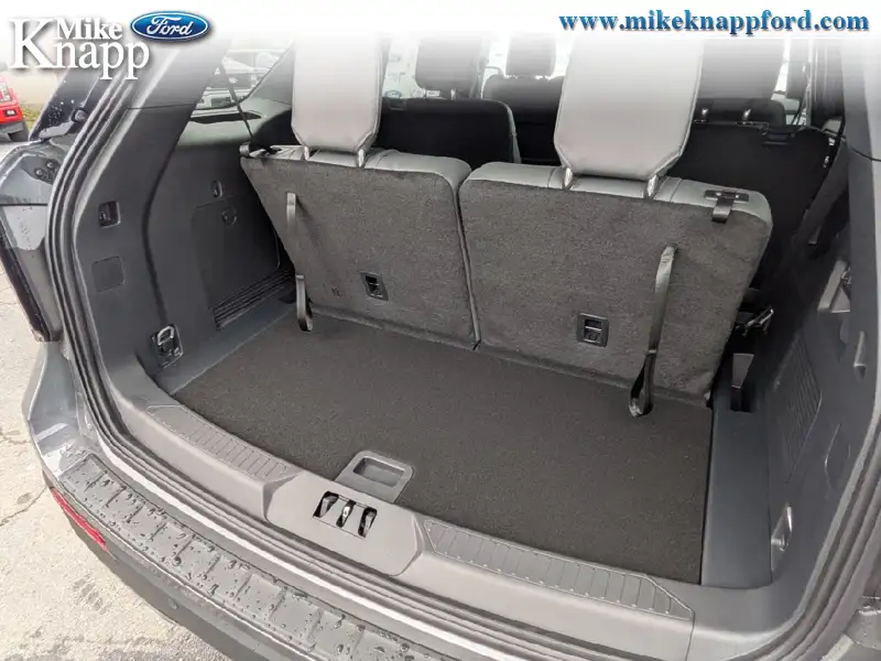 2027 Ford Explorer Active w/200A Pkg, šedá, 6 km, dovoz Kanada — foto 6 z 12