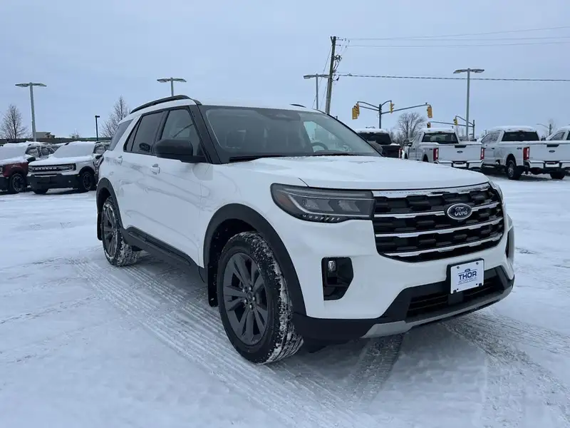 2026 Ford Explorer Active w/200A Pkg, bílá, 15 km, dovoz Kanada — foto 3 z 12