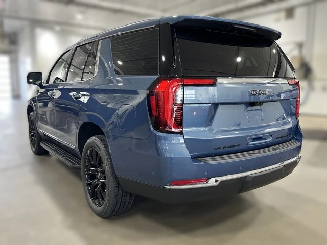 2026 GMC Yukon Elevation, modrá, 195 km, dovoz Kanada — foto 3 z 5