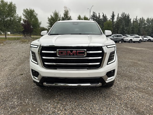 2026 GMC Yukon Elevation, bílá, 5 km, dovoz Kanada — foto 3 z 4