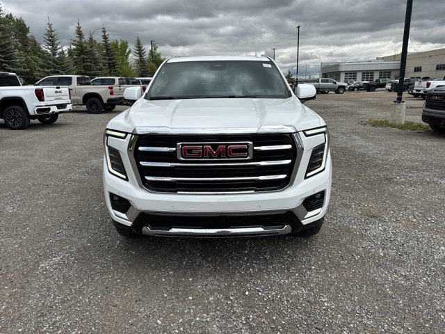 2026 GMC Yukon Elevation, bílá, 5 km, dovoz Kanada — foto 2 z 4