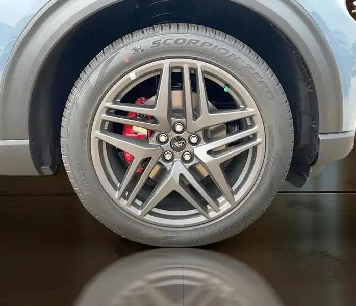 2026 Ford Explorer ST, modrá, 0 km, dovoz Kanada — foto 9 z 12
