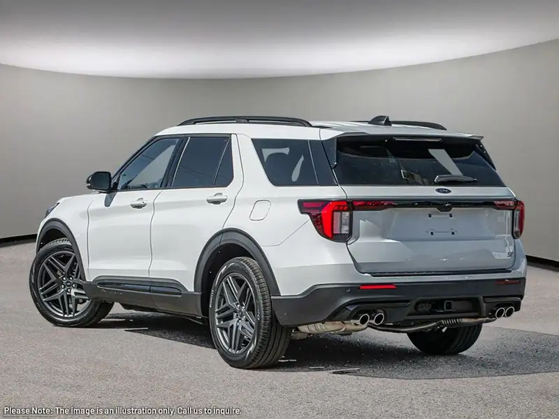 2026 Ford Explorer ST, 10 km, dovoz Kanada — foto 4 z 12
