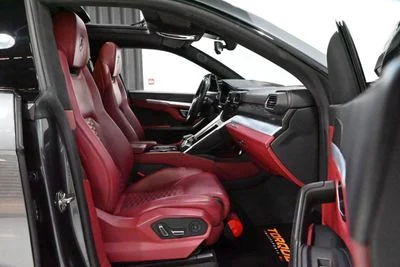 2019 Lamborghini Urus STD, šedá, 109 608 km, dovoz SAE — foto 11 z 16