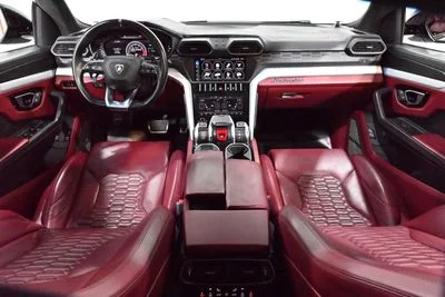 2019 Lamborghini Urus STD, šedá, 109 608 km, dovoz SAE — foto 7 z 16