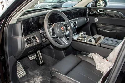 2025 Hongqi EHS9 FLAGSHIP, černá, 0 km, dovoz SAE — foto 10 z 17