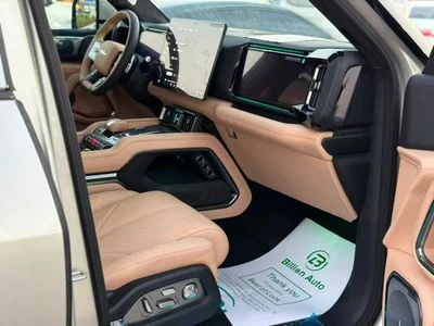 2025 Byd Leopard 8 FLAGSHIP, černá, 23 km, dovoz SAE — foto 2 z 10