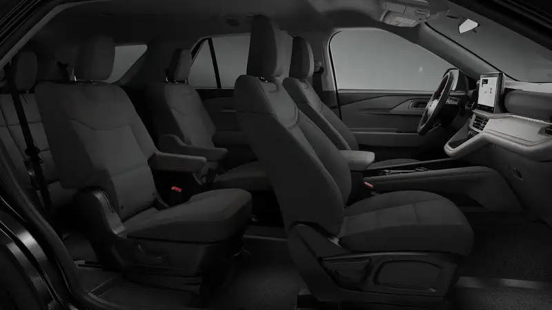 2026 Ford Explorer ACTIVE, černá, 32 km, dovoz Kanada — foto 6 z 7