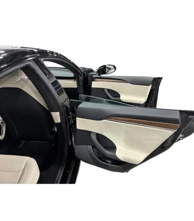2023 Tesla Model S LONG RANGE, černá, 6 000 km, dovoz SAE — foto 6 z 7